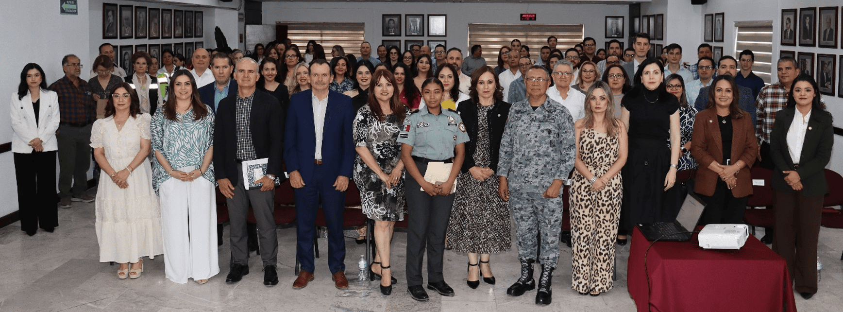 General Anastasio Santos Álvarez brinda conferencia sobre la Guardia Nacional a personal del Poder Judicial
